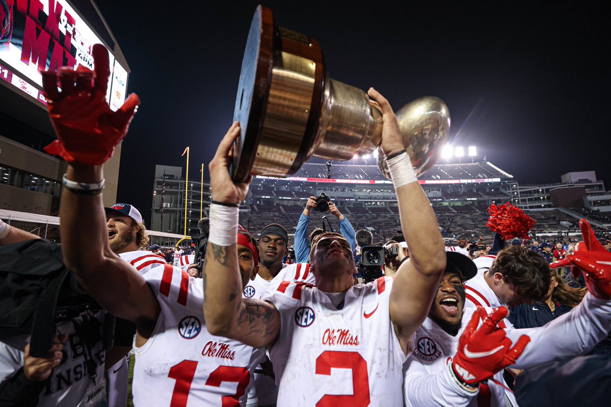 OleMissFB's tweet image. Which @corral_matt are you rn?