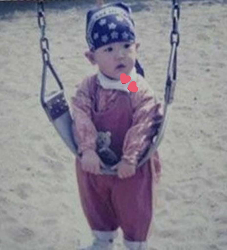 dearChanyeoll's tweet photo. @aeribase Masang celemeknya gini gemes banget emang ngebayangin aja gemes banget 😭😭😭😭😭😭😭😭 https://t.co/Q5AzcJqrd7