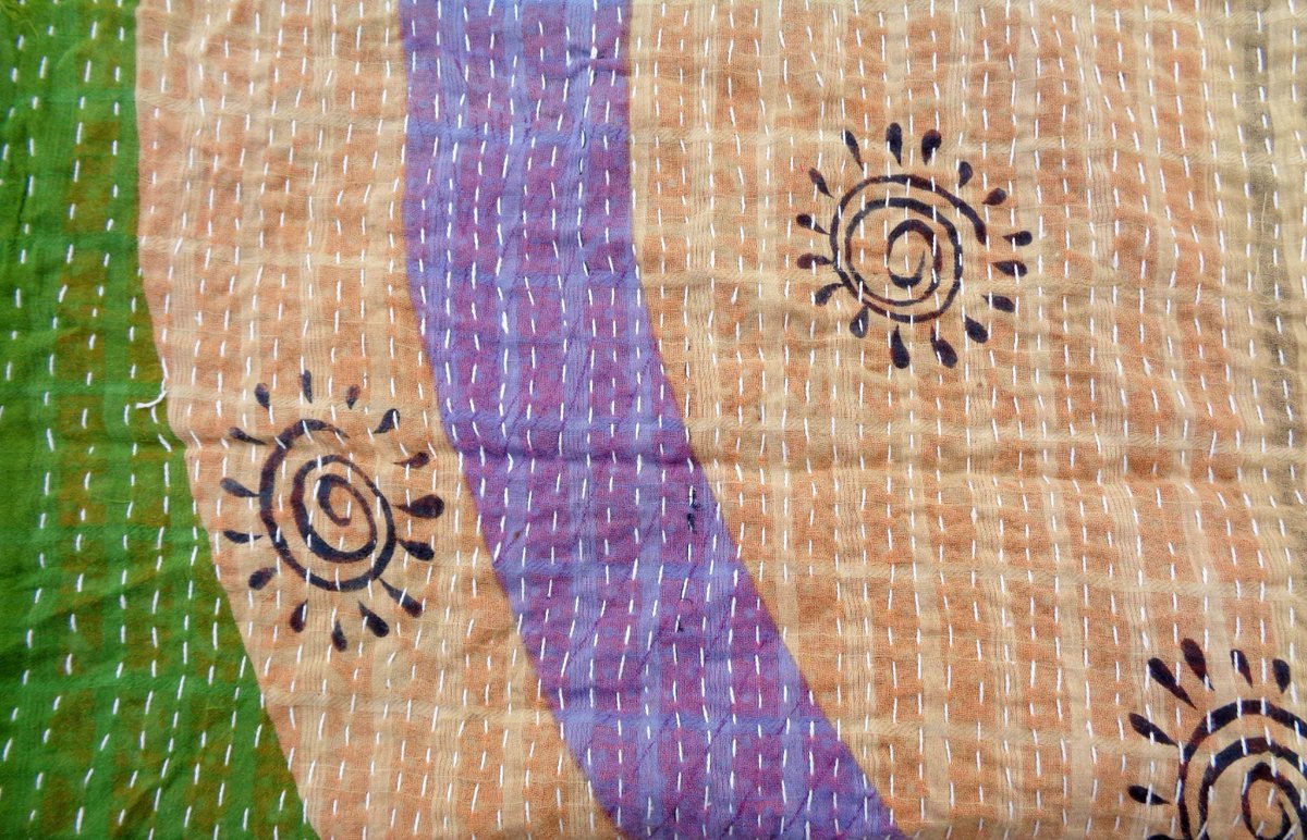 www_hutse_com's tweet photo. #handmade #onlineHandicrafts #hutse #indian #handicraft #etsy #kanthascarf #kantha #cottonscarf #scarf #stole #cotton #artist #art #fashion #happy #photography #ArtLovers #christmasgifts #custommade #artwork #instagood #SM31
https://t.co/taT8wH5lMU https://t.co/7mVmt1rpaM