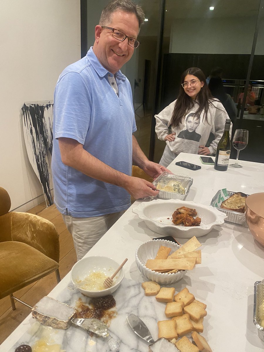 handlerkayla19's tweet photo. Thanksgiving 2021 has come to a close in LA. Had the best day hanging with family, preparing the food, and playing games. Couldn’t have asked for a better thanksgiving Thursday! The food tomorrow for leftovers is going to be AMAZING! @ANTHFood https://t.co/egREZrJ2Rn