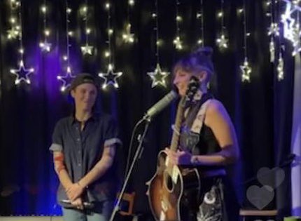 nanceevdb's tweet image. When music becomes the strongest form of magic 
✨🦋❤️
#EmyTaliana #DomP_C #EverythingIsLove