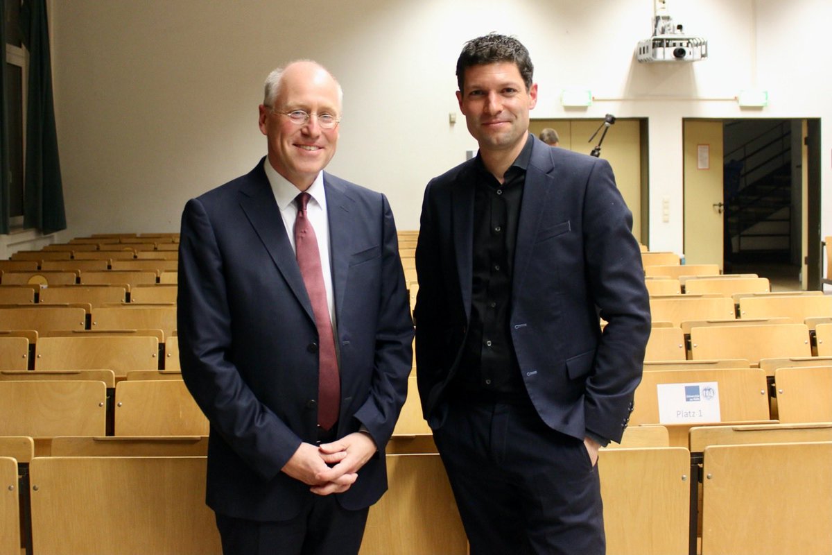 Ronen Steinke tweet media