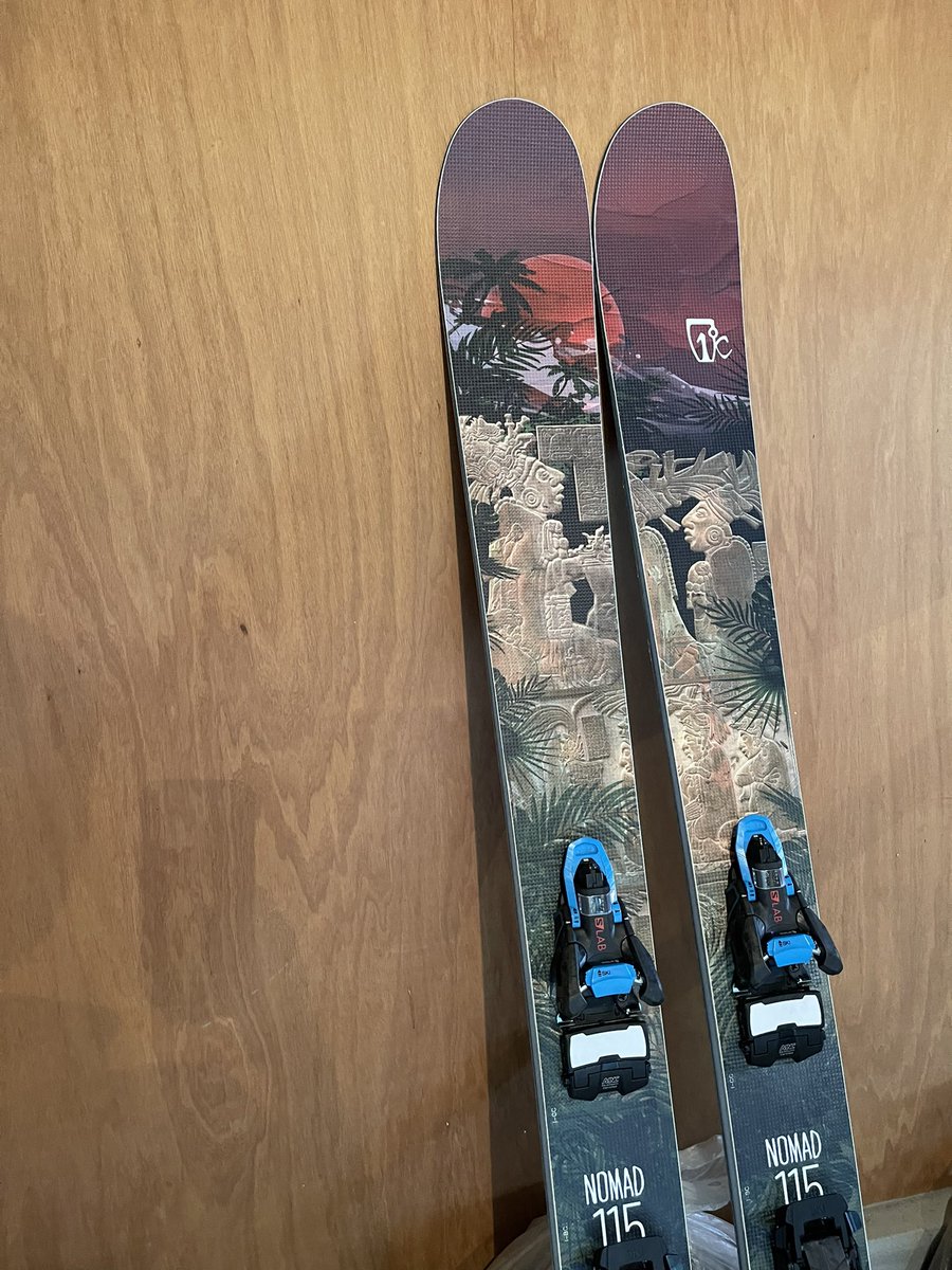 sorauminet's tweet photo. #icelantic #nomad115 こっそり撮影 https://t.co/tTEgmkaFIv