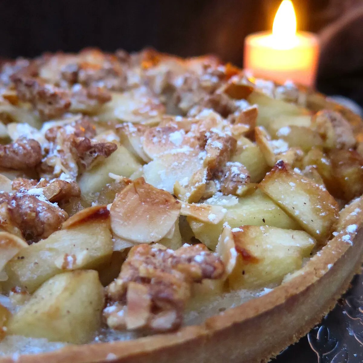 Jill_Colonna's tweet image. French Apple Nougat Tart - just one of the many apple desserts on the website and ideal for celebrating loved ones and apples!  buff.ly/3raB4dp

#appletart #frenchdesserts #frenchbaking