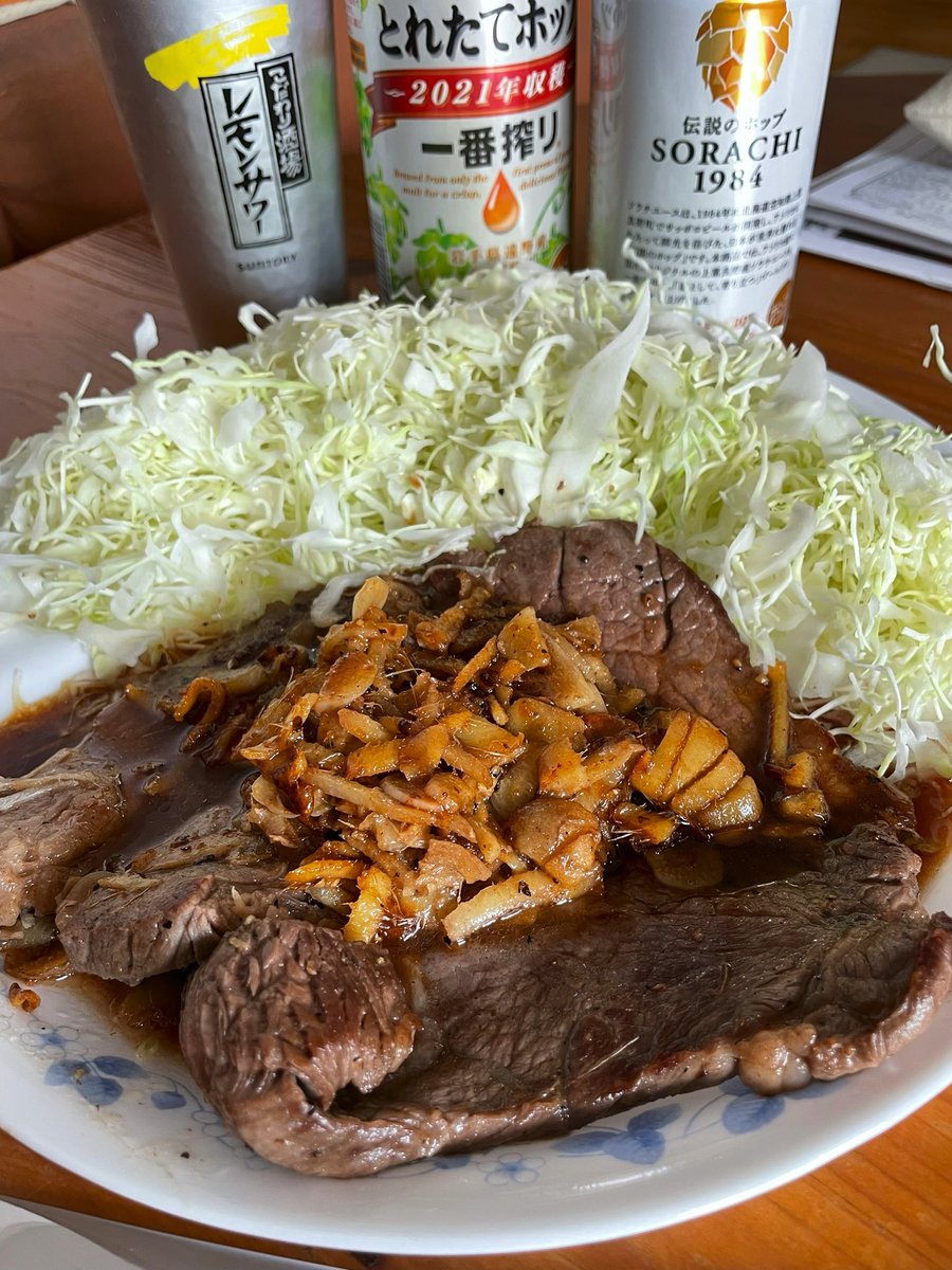 kazgn3's tweet photo. 今日は全日休暇😁
１日１食のlaunchはsteak(笑) https://t.co/kQaYNbebnw
