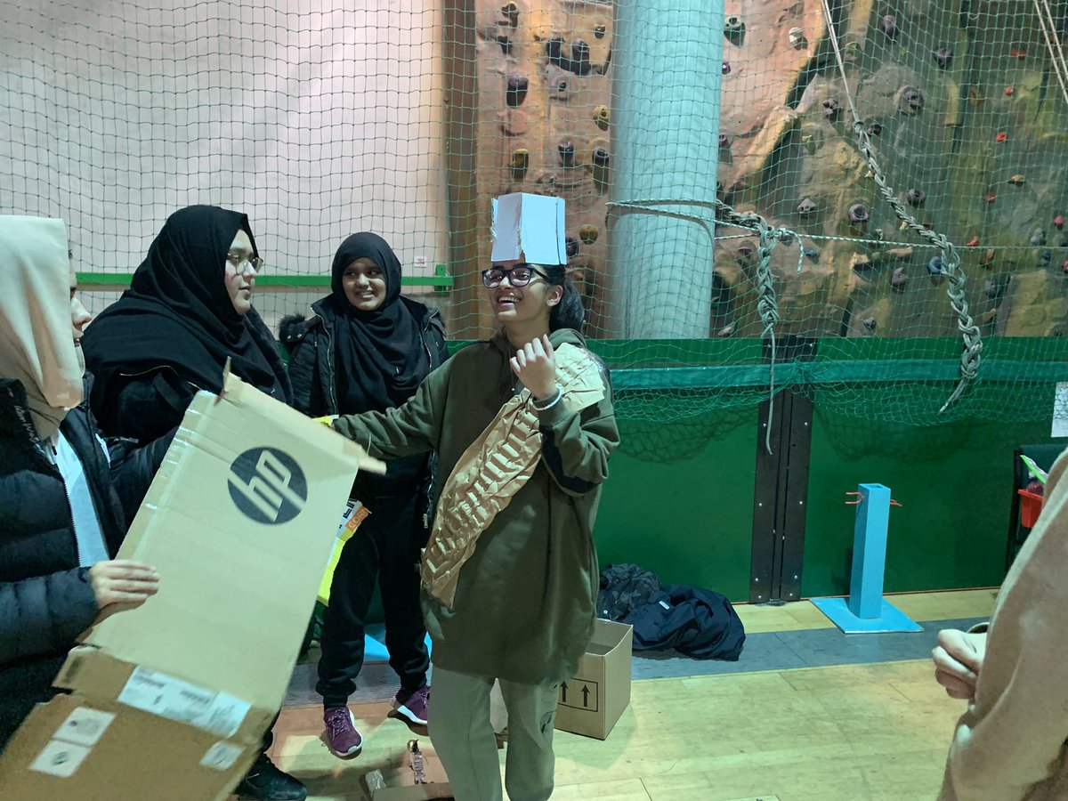 dixonsma_eng's tweet photo. 'Why do you dress me in borrow'd robes? ' Y11 showing amazing creativity on residential in their Macbeth themed scrapheap challenge!@dixonsma_2024 @Dixonsma_MrsK @CJonesDixonsMA https://t.co/3no4Xd2WOm