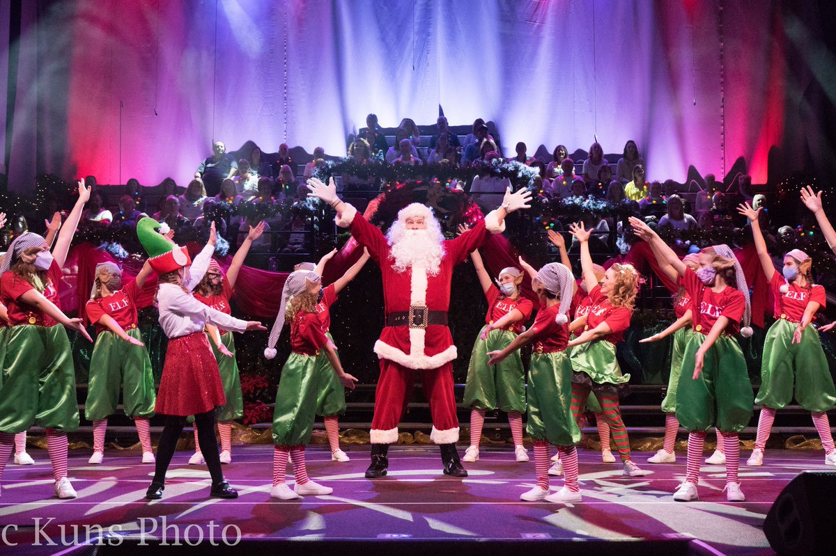 PDXSingingTree's tweet image. 🚨NEW SHOW ALERT🚨
Tickets for Sunday December 5 at 6PM are now available. singingChristmastree.org
#pdx #portland #downtownpdx #pdxnw #Christmas