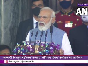 Saurabh_700's tweet photo. Addressing the Central Hall of Parliament on #ConstitutionDay2021, PM @narendramodi Ji rightly said that the democratic character of some political parties has been lost, how would they protect the democratic values of a country !!
#ForTheFamily #ByTheFamily #ToTheFamily #INC https://t.co/CMiGItLaiC