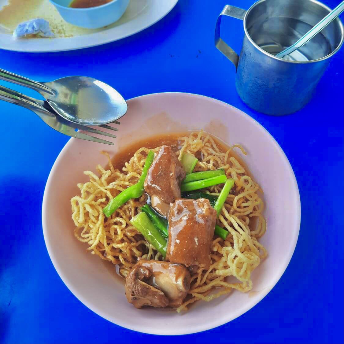 StoryCinnamon's tweet photo. "เป็นคนกินน้อย...น้อยมากที่จะไม่กิน" 😏😋
.
.
.
.
.
#ร้านซี่โครงปราณ #ร้านเก่าแก่ปราณบุรี #ปราณบุรี #ประจวบคีรีขันธ์ #อยากพากิน 😋
#pranburi #prachuapkhirikhan #wanttoeat 💕 https://t.co/NnBLHsvmmj