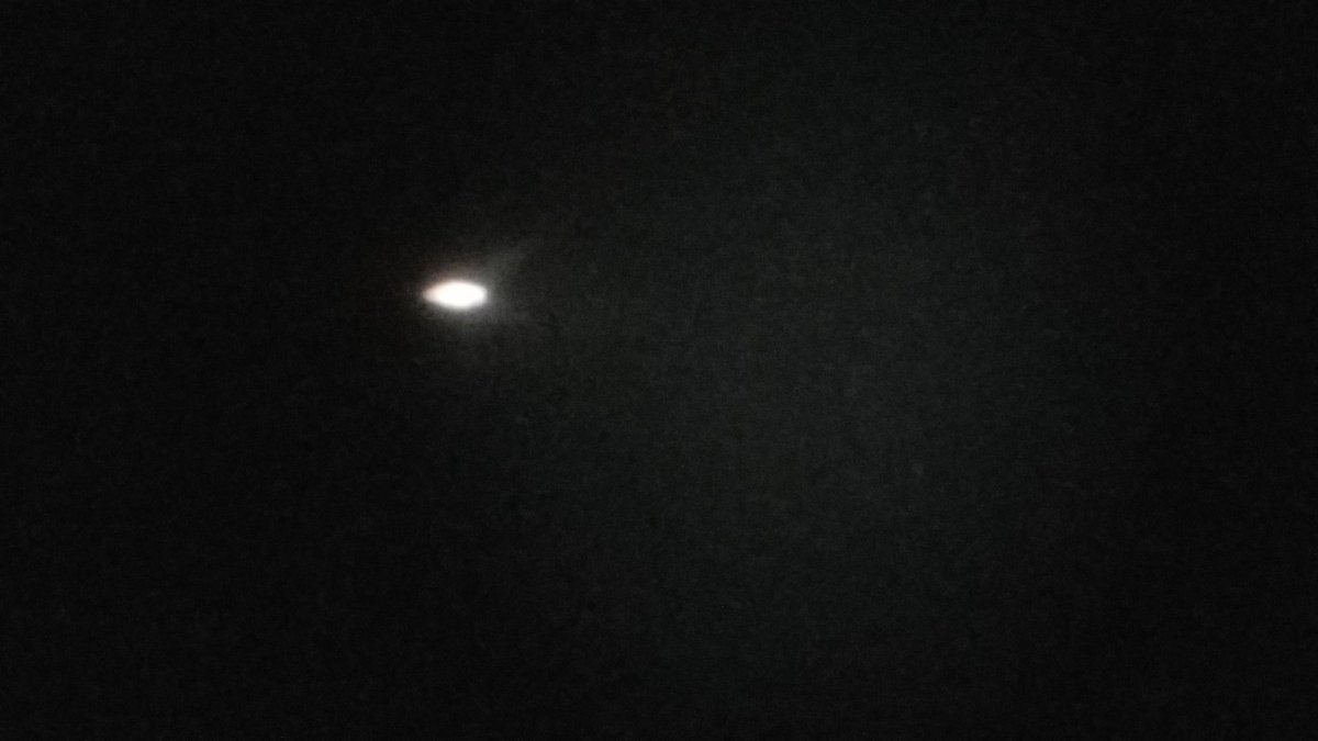 haiku_run's tweet photo. Venus fast at night,
She's brighter than Jupiter,
My celestial love.
#haiku #3linea #micropoetey #darkskies #Novembernights #planets #astronomy #outside #getoutside  @earthskyscience @StellariumLabs #WhatWeDoInTheShadows https://t.co/lIhvuuZwpM