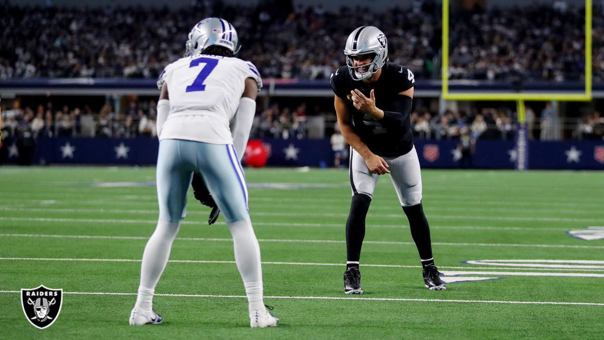 Y’all this picture goes HARD 😂😂 <a href="/derekcarrqb/">Derek Carr</a>