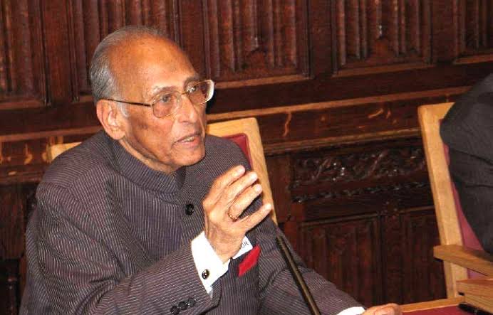 DrAMSinghvi's tweet image. Remembering my late father Dr. LM Singhvi, the then President of Supreme Court Bar Association who founded the #LawDay (now known as #ConstitutionDay) in 1979.