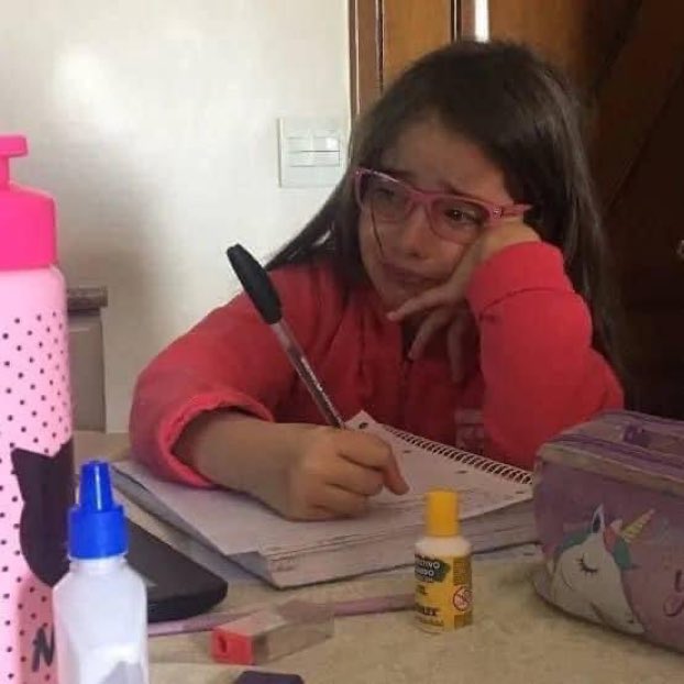 belennciaga's tweet photo. yo cuando mi compa no viene a clase https://t.co/DWY5jjbbWO