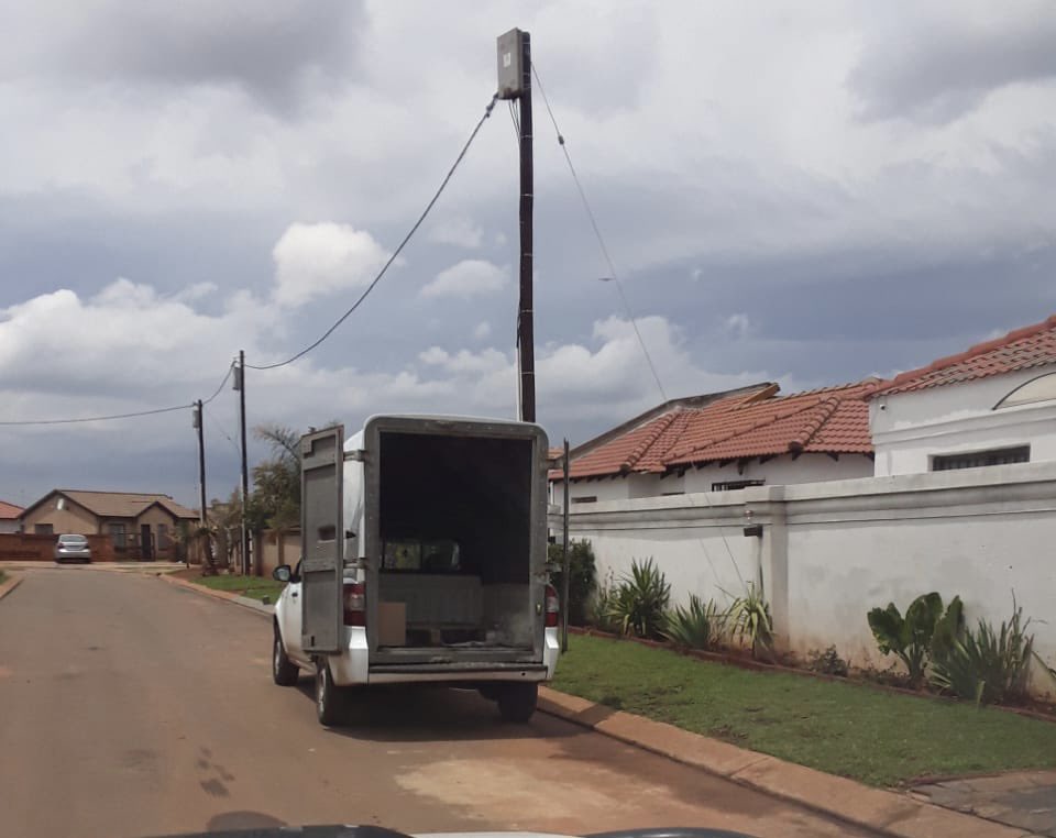 Abramjee's tweet photo. Courier van robbery: Vosloorus. https://t.co/FlId8PTGyS