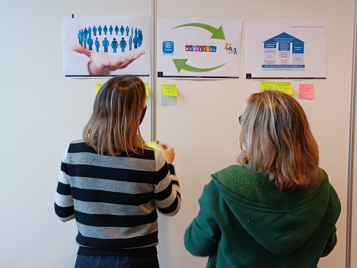 Sessió #GrupsPlató #Industrial 🗨️ sobre la "𝗣𝗲𝗿𝘀𝗼𝗻𝗮𝗹𝗶𝘁𝘇𝗮𝗰𝗶ó 𝗱𝗲 𝗹𝗮 𝗽𝗿𝗼𝗱𝘂𝗰𝗰𝗶ó" amb el suport de l’expert Joan Plaza d'<a href="/AyoConsulting/">AYO Consulting</a>, per aprendre com industrialitzar la personalització, quins elements ens porten a ella i com dotar-la de valor.