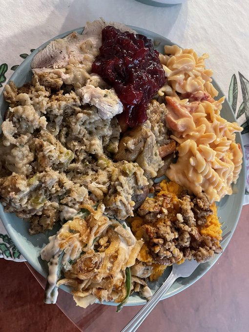 I love me some thanksgiving food! https://t.co/k8iKnzZEW8<a href="/tag/ilovetocook"class="tags"><span>#ilovetocook</span></a><a href="/tag/happythanksgiving2022"class="tags"><span>#happythanksgiving2022</span></a>
