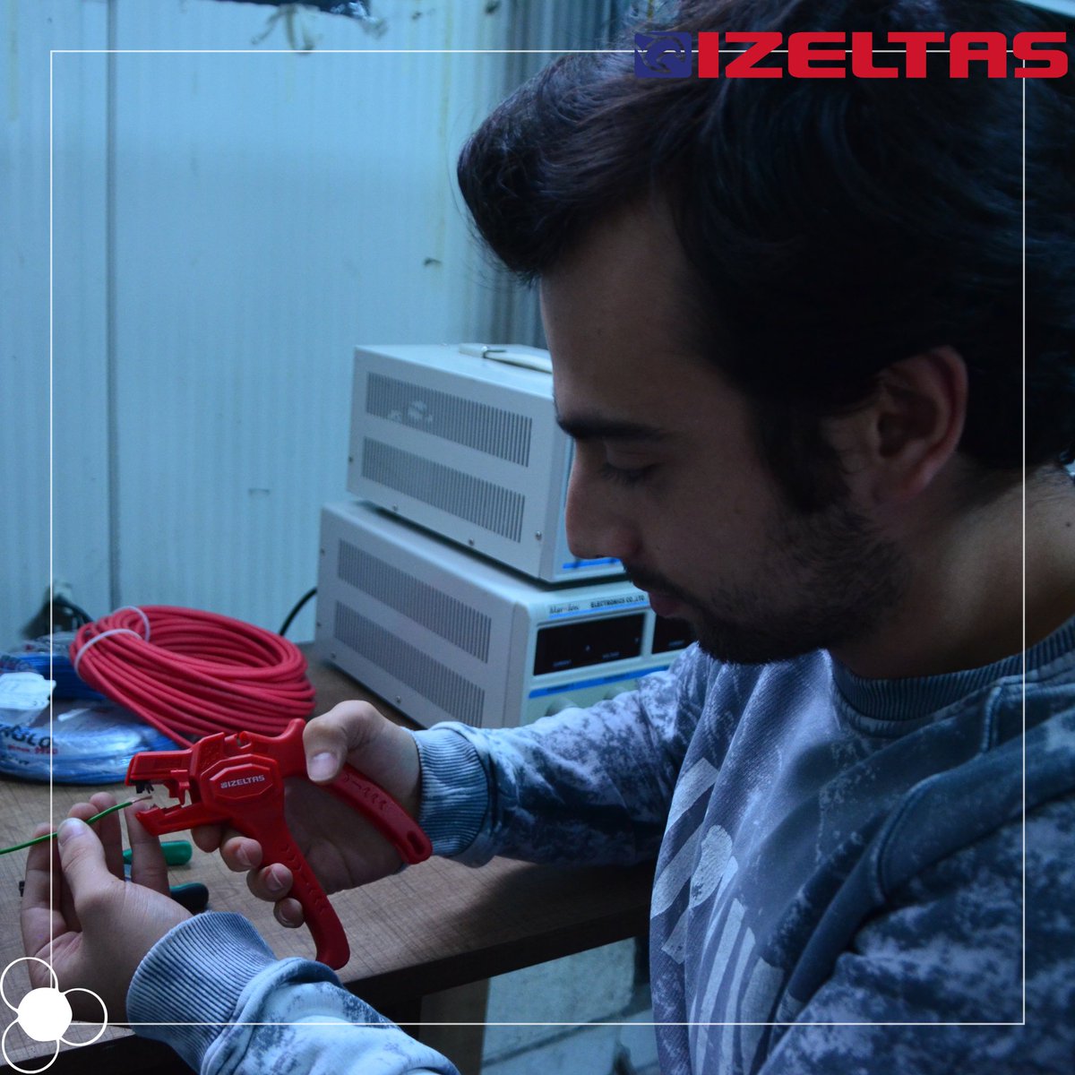 SAITEM's tweet photo. Ekibimize ve projelerimize olan ilgi ve desteklerinden dolayı İzeltaş Ailesine çok teşekkür ederiz.
@izeltastr
#seninmühendisinseninaraban #teknofest #tübitak #efficiencychallange #efficiencychallangeev #robotaksi #shellecomarathon #worldsolarchallenge https://t.co/vsYelvyVOt