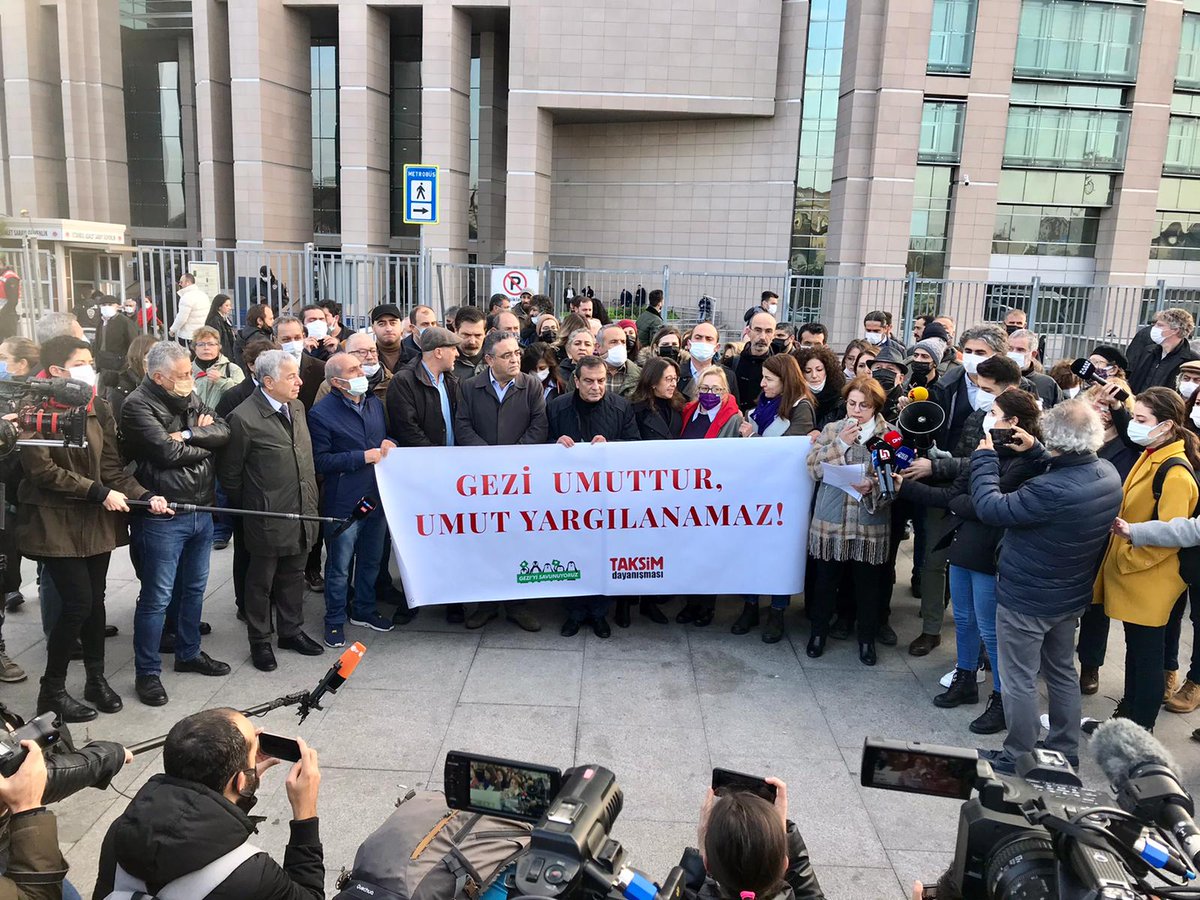 defendinggezi's tweet photo. Taksim Dayanışması/Taksim Solidarity holds a press statement before the third hearing of the Gezi Case with the participation of CHP, HDP and TİP members of parliament and representatives of democratic mass organizations. https://t.co/GINcoPgrZ7