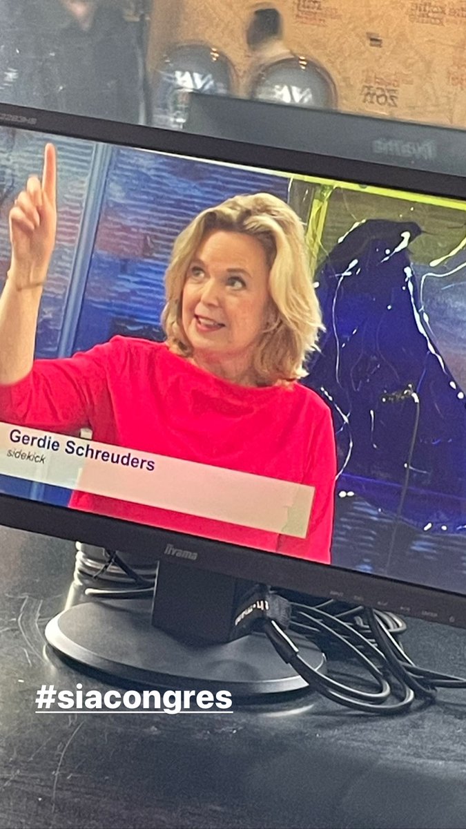 Gerdie's tweet photo. Lekker interviewen over doorbreken van grenzen in praktijkgericht onderzoek #siacongres #lobbyhost https://t.co/MXcIeZJB87