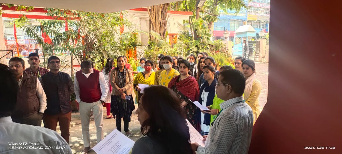 FciBhopal's tweet photo. Reading of preamble at FCI RO Bhopal by Respected DGM(F&amp;A),  DGM(Legal), DGM(Civil) and the staff . On the occasion of Constitution Day on 26th November 2021 https://t.co/YrhVxJkQyj