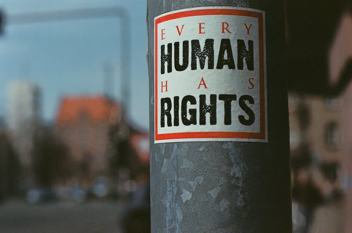 AdvocateBerna's tweet photo. Human rights are standards that recognize and protect the dignity of all human beings. Human rights govern how individual human beings live in society. Every Human Has Rights! @weleadteam @UNICEF
#StandUp4HumanRights #StandUpForInclusion
#EveryHumanHasRights https://t.co/61mEAK10FC