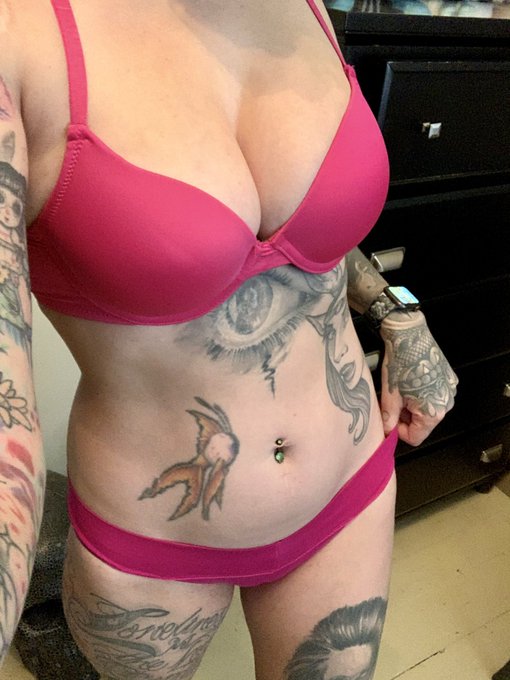 It&rsquo;s not too late tonight!!!  DM me for my #taboo vids!!  🐶👣🤰🏻🍼🚽💦💩🩸  Plus Skype, calls, cock ratings<a href="/tag/taboo"class="tags">#taboo</a>