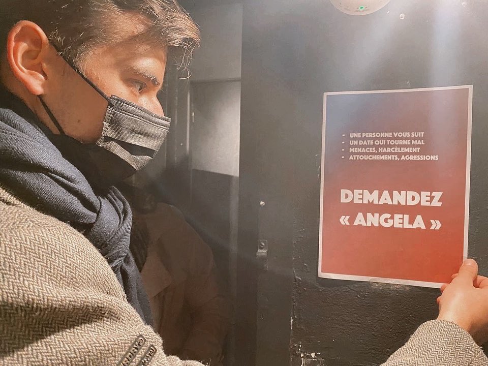 lesjem33's tweet photo. Jeudi 25 novembre, à l’occasion de la journée internationale de l’élimination des violences faites aux femmes : 
📍Barathon « Angela » : permettant de sensibiliser les gérants de bars au dispositif Angela.
📍Affichage « Demandez Angela » 
📍 Agora sur l’égalité F/H 
#5ansdeplus https://t.co/cOAgqv2q2x
