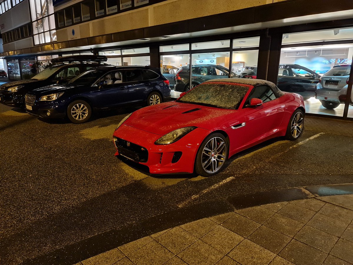 Jaguar f type s.
