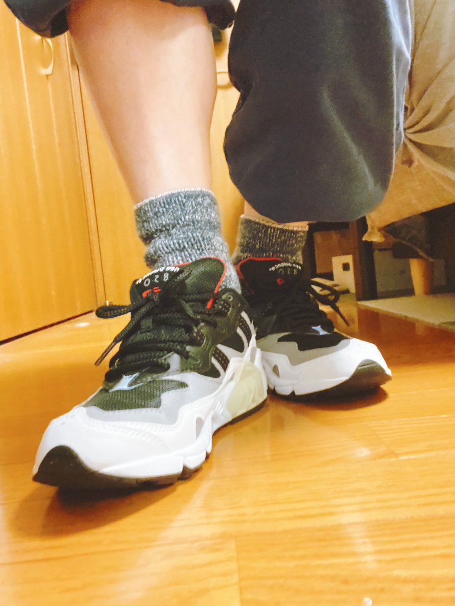 fwamdoradora's tweet photo. 届いたやつすぐ履いちゃう!!いい感じ!!
#ML850 #NEWBALANCE https://t.co/581buqNT4P
