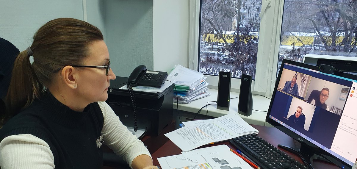 25.11.2021 в г. Н.Новгород состоялся "круглый стол" по вопросам оказания бесплатной юридической детям и многодетным семьям, приуроченный к Дню правовой помощи детям и Дню матери. В работе "круглого стола" в режиме ВКС приняла участие директор Госюрбюро по Самарской области.