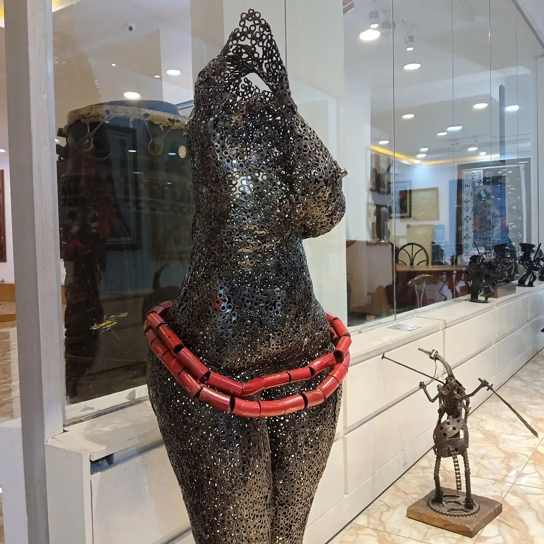 experiencing9ja's tweet photo. What do you love about Nigerian artworks?

📍Orisun Gallery, Tropic Galleria, Central Business District, Abuja.

#ExperiencingNaija https://t.co/4H2yw55nqr