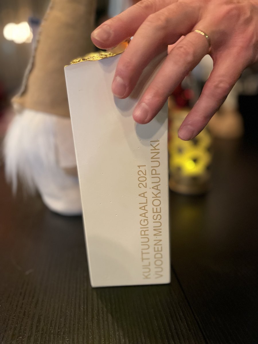 museoliitto's tweet photo. #Vuodenmuseokaupunki on valittu! Paljon onnea @Turkukaupunki ja sen upeat #museot! 💐 Perusteluissa mainittiin erityisesti edelläkävijyys digitaalisissa palveluissa. #kulttuurigaala https://t.co/Abyr2VanMh