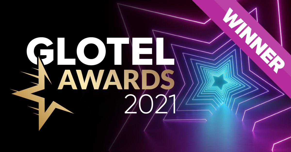 RedHatEMEA's tweet photo. Did you hear the news? We've been awarded Most Innovative Cloud Technology for #RedHat @OpenShift in this year's #GlotelAwards. Thank you, @Telecoms! https://t.co/kb1ItZdIIw https://t.co/hR2nWXjSwz