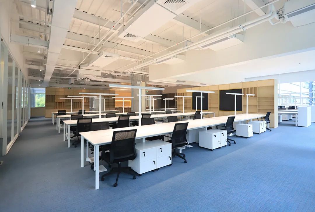 MiaBeite's tweet photo. Beite office furniture gallery -10  #officefurniture #officedesign #interiordesign #officeworkstation #officespace https://t.co/s3my7bj5cR
