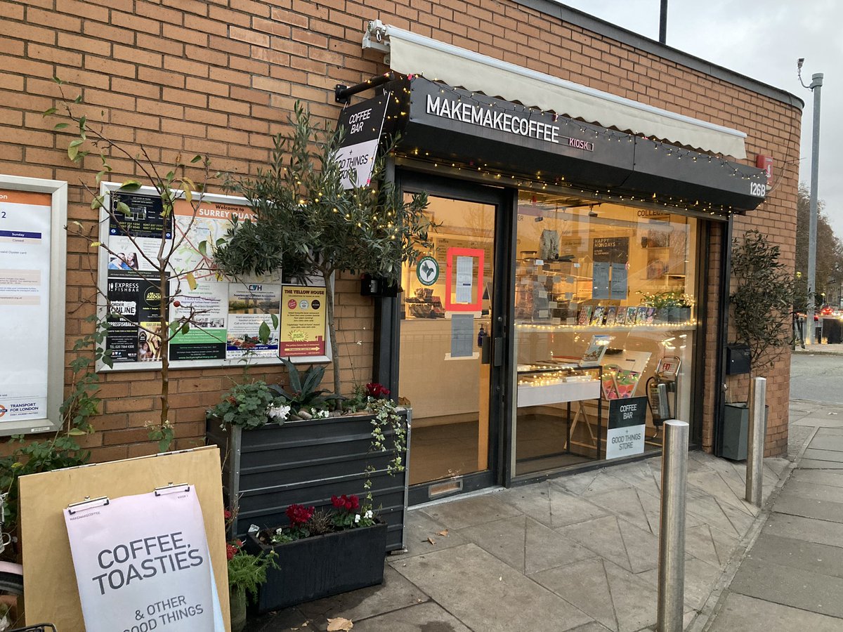 #surreyquays good things store and coffee bar looking cosy