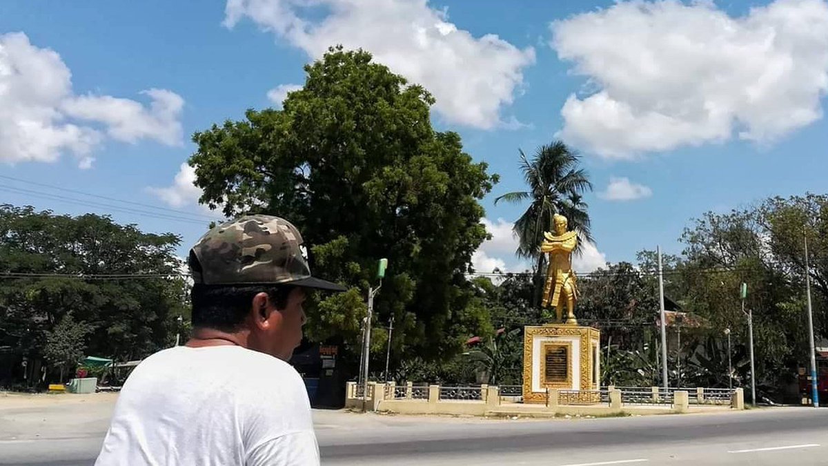 Military Terrorists stationed at No.2 High School, Opened Fire on 2 youths on a motorcycle for no apparent reason in #Shwebo,Sagaing Region at 6 pm on Nov 25—Brutally Killing one of them,Ko Win Min Tun(25) from No.10 Htuhtaungyay ward.Luckily,another youth was escaped.
#Nov26Coup