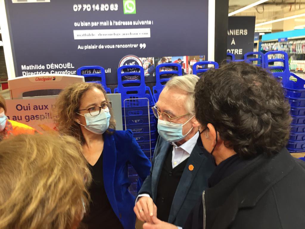 🚀Lancement de la Collecte Nationale des Banques Alimentaires. C'est parti pour 3J de collecte dans les magasins proches de chez vous👉Objectif 24M de repas !
Merci à Alexandre <a href="/bompard/">Alexandre Bompard</a> pour son accueil au sein d'un magasin <a href="/CarrefourFrance/">Carrefour</a> et à @LasserreDGCS pour sa présence.