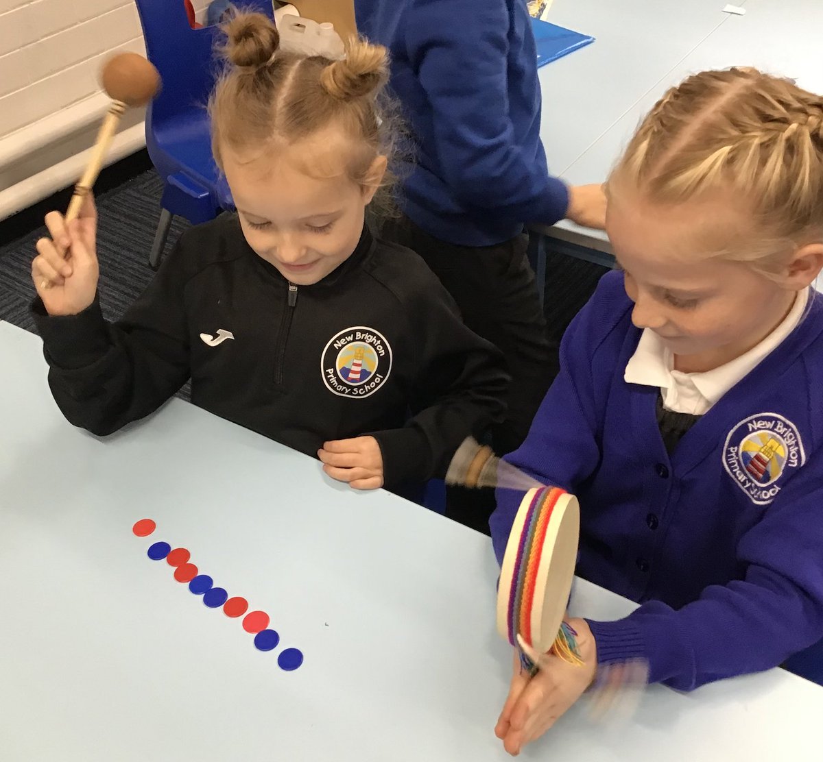 NBPSComputing's tweet photo. ππ»π΅ Class 6 @NewBrightonPS enjoyed creating & playing musical patterns before making digital music on the #iPads. @WeAreComputing @Raspberry_Pi #nbpsMusic https://t.co/jzvqeWZGni