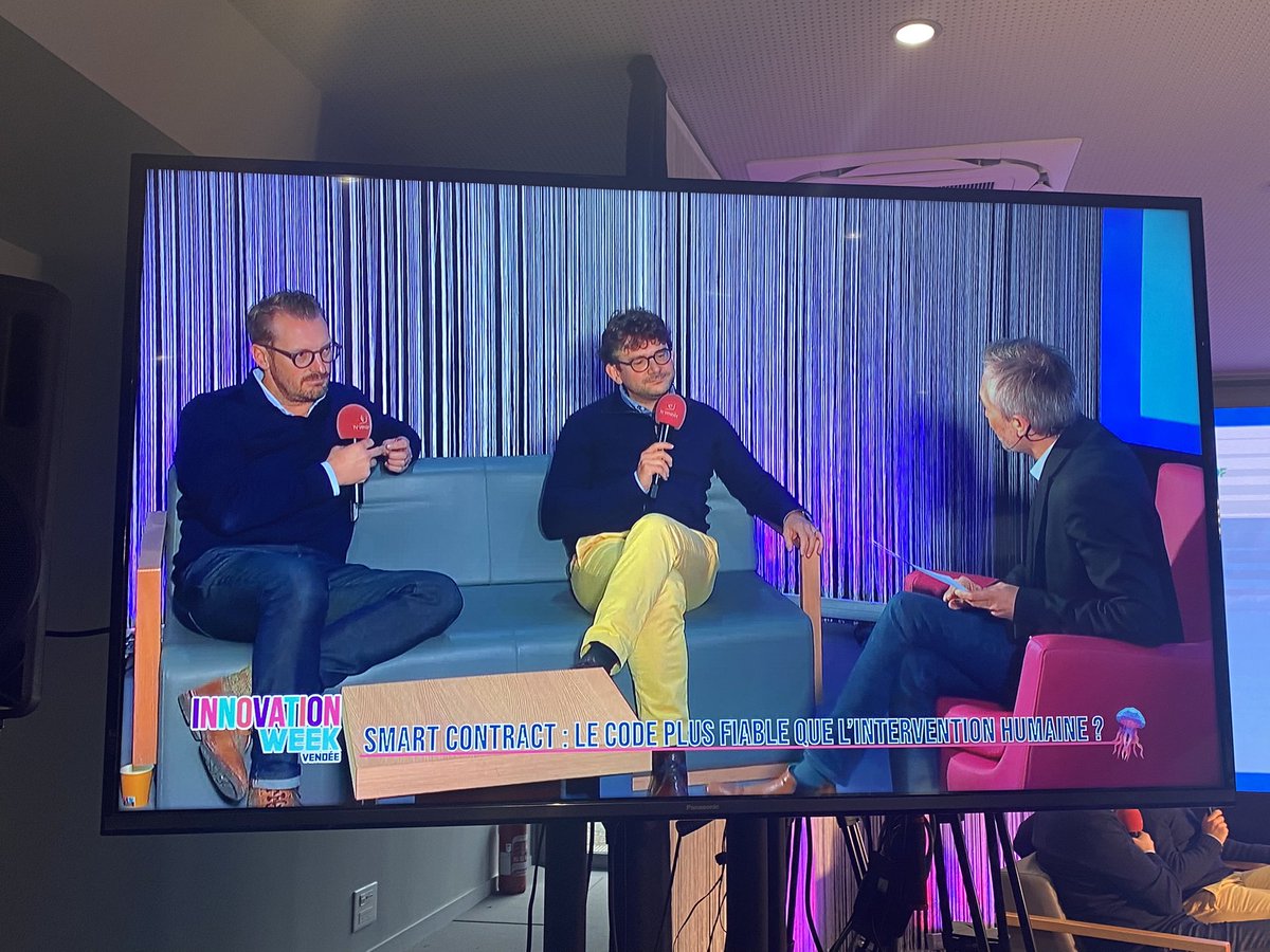 Découvrir les #SmartContracts avec Damien Lecan (Space Elephant) et JB Pondevie (<a href="/ocode_co/">Ocode</a>) <a href="/InnoWeek85/">InnoWeek85</a> En direct sur : bit.ly/3cgncFG @Loconumerique