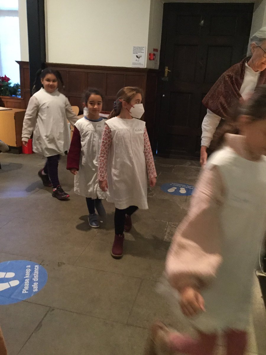 CarrdusYear3's tweet photo. A fantastic day had by all on our Victorian visit! #carrdusschool @CarrdusYear3 https://t.co/Wi8EHLGuvk