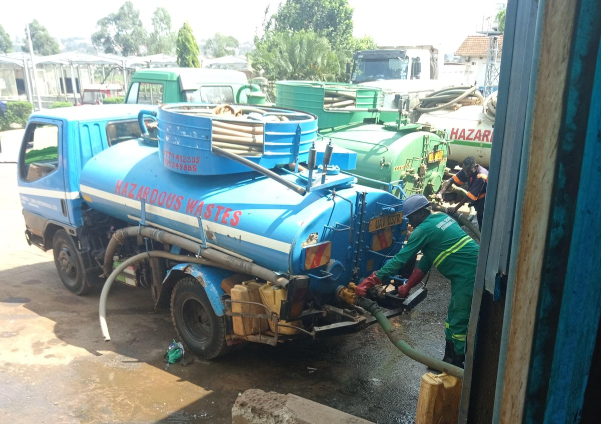 ugandaemptiers's tweet photo. @ugandaemptiers , we promote standards and good conduct to deliver professional sanitation services in our members. #TAOUEL @KCCAUG @nemaug @giz_uganda https://t.co/qez6Esntxe