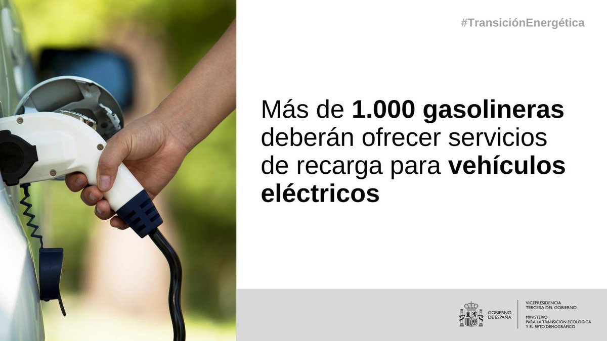 Más de 1⃣0⃣0⃣0⃣ gasolineras deberán ofrecer servicios de recarga para vehículos eléctricos🔌🚗🌱

🖋️El <a href="/mitecogob/">Transición Ecológica y Reto Demográfico</a> publica una propuesta de orden ministerial en la que se establece el listado de gasolineras obligadas

🗓️En consulta pública hasta el 13/12

👉miteco.gob.es/es/prensa/ulti…