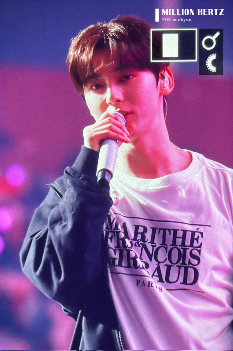 deepand_more's tweet photo. 211126 THE BLACK 🖤
오랜만이지만 볼때마다 늘 열심히 준비한게 느껴져

#황민현 #민현 #뉴이스트 https://t.co/G2IBTzWwVS