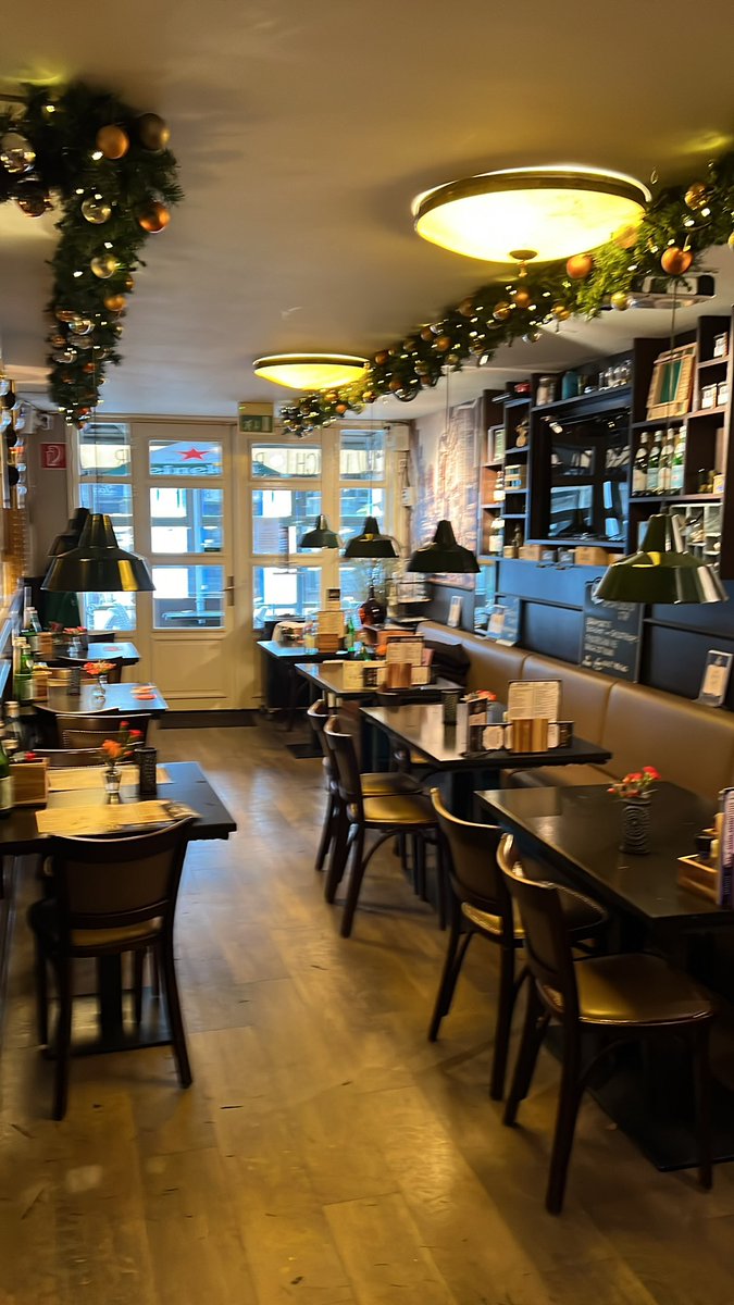 tonsmuziekcafe's tweet photo. Kom je gezellig borrelen en / hapje eten? We zijn tot 20.00 u geopend https://t.co/bzD7bj9vhv