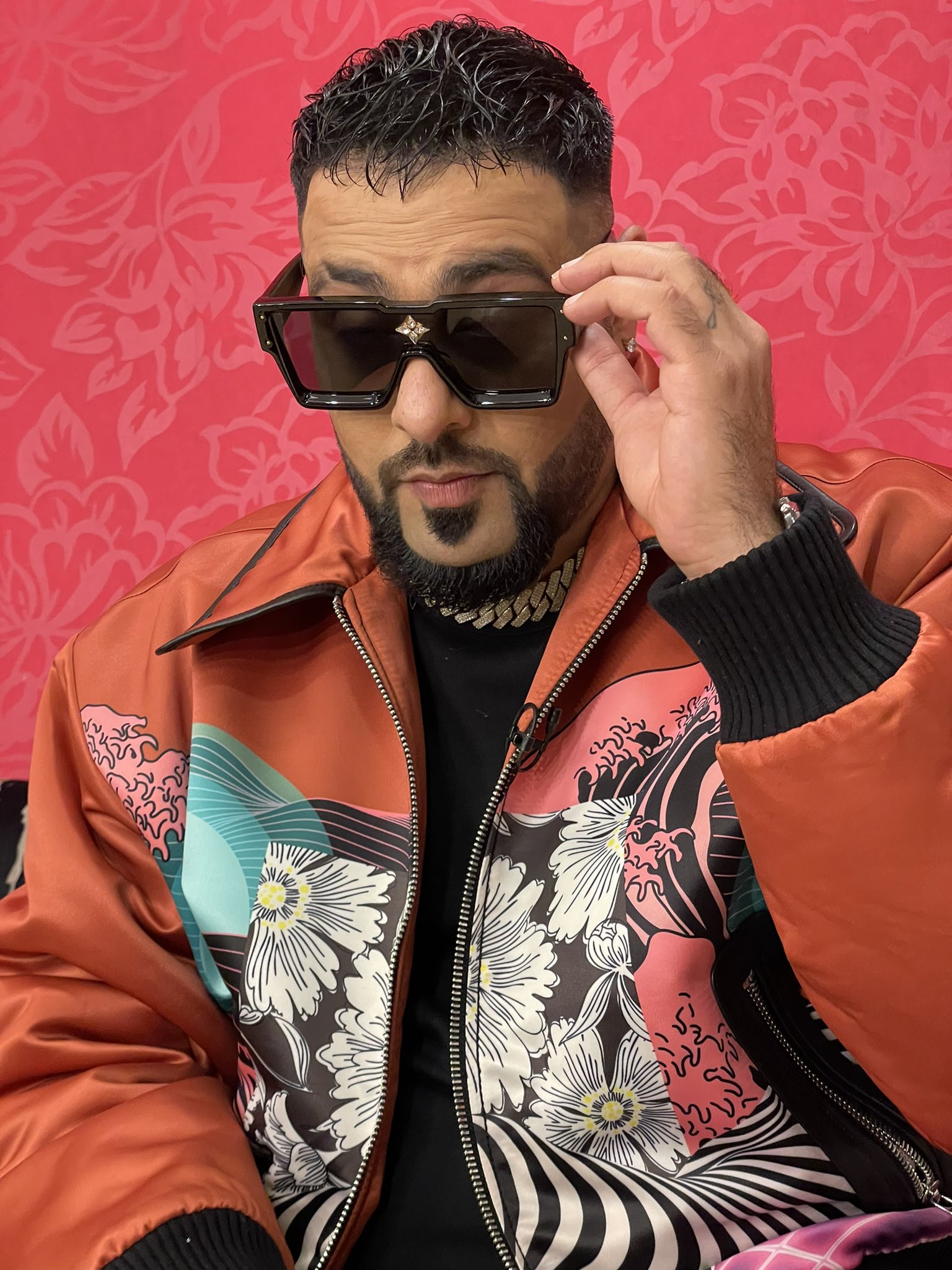 Indian rapper Badshah reacts to viral clip claiming he fell off stage -  Entertainment News