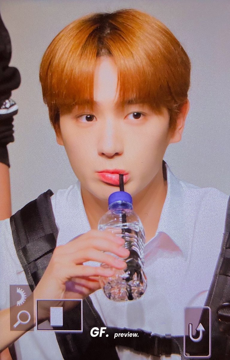 GetFruity913's tweet photo. 211126
#더보이즈 #THEBOYZ #현재 #이재현 #HYUNJAE https://t.co/tPK1JFGYWo