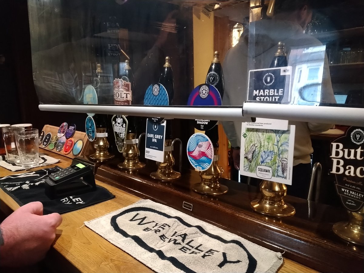 AlastairPKerr's tweet photo. Excellent #Manchesterbreweries tap take over @ThePelicanGlos with great beers from @marblebrewers @cloudwaterbrew @trackbrewco @firstchopale &amp; many more! @CampaignforPubs #Goodbeer #Goodbreweries #Gloucester https://t.co/rqgMh0A956