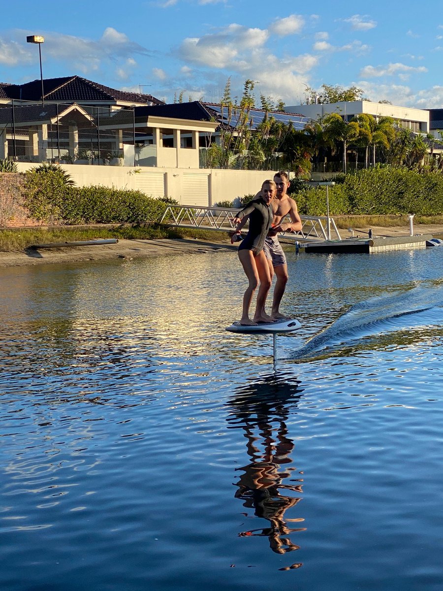 One board，double happiness！