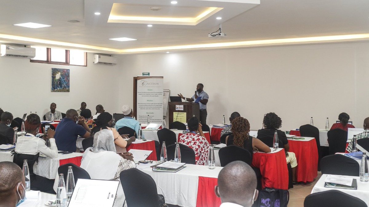 kiprosigey's tweet photo. The 5th Annual LED workshop.
#5thAnnualLEDWorkshop
@UNEP 
@KIOSFoundation 
@CJGEA 
@OHCHRKENYA https://t.co/QOeskMa6a7
