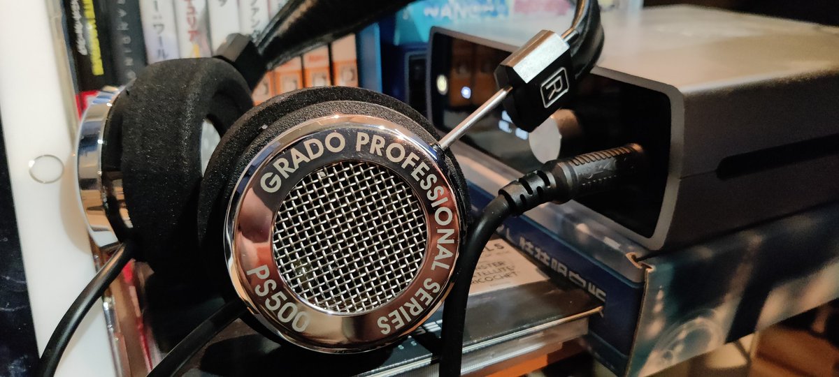 yych007's tweet photo. HIFIコレクション2021 Ver.2.0
#Astell_Kern:
KANN
AK70
T8ieMKII
#Beyerdynamic:
T5p
Aventho wired
#Fender:
TEN2
Puresionc
#Grado:PS500 chrome
#Philips:Fidelio X1
#FearlessAudio:LA-HIRE
#FAudio:Passion
#ortofon:e-Q7
#ETYMOTIC:ER2XR
#Questyle:CMA400i
#GoVibe:Porta Tube
#TOPPING:D10s https://t.co/dxrorMv7L7